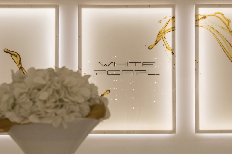 WHITE PEARL - Naples 