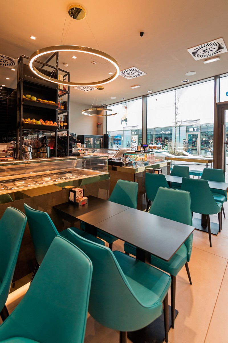 EDICOLA 2.0 BISTROT - Citylife, Milan 