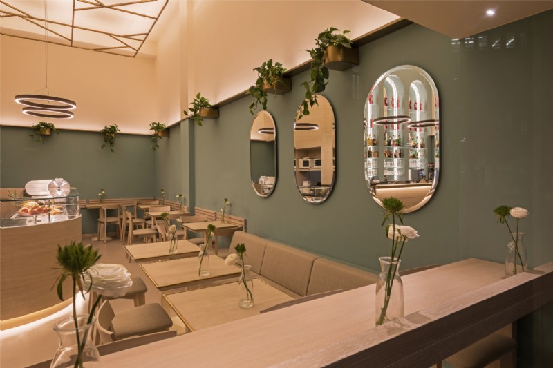 TANGRAM - Milan Brera