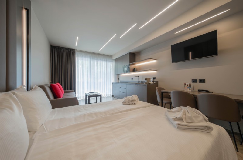 AURORA ApartHotel - Peschiera del Garda