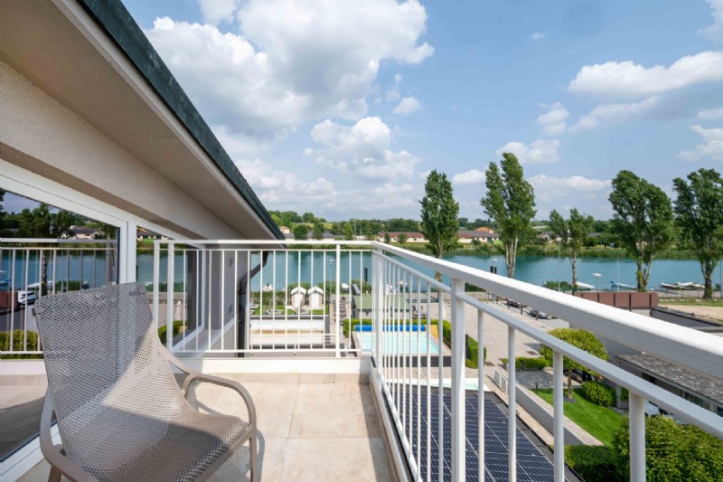 AURORA ApartHotel - Peschiera del Garda
