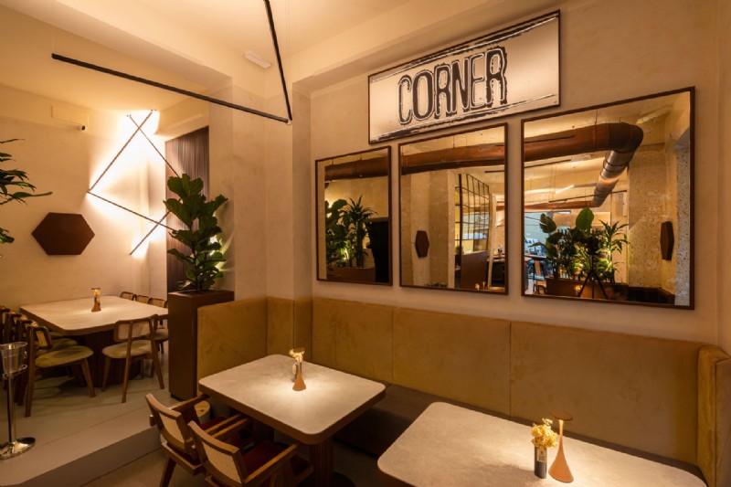 CORNER AB – Bologna