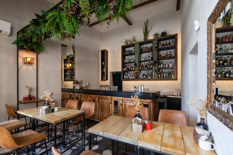 CORNER BAR nel centro di Bologna, a due passi da Porta Saragozza