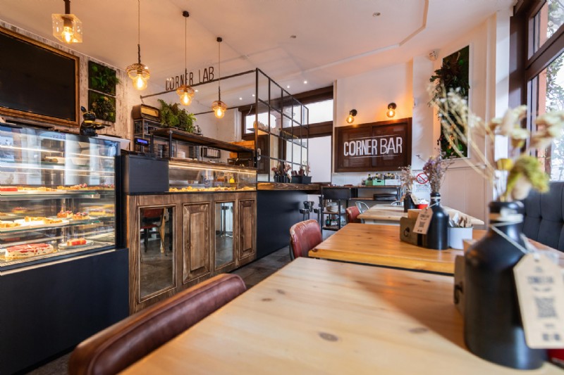 CORNER BAR nel centro di Bologna, a due passi da Porta Saragozza